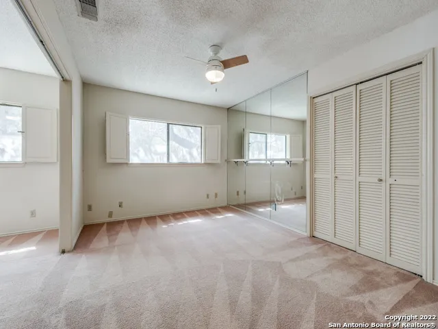98 Longbow Rd Shavano Park, TX 78231