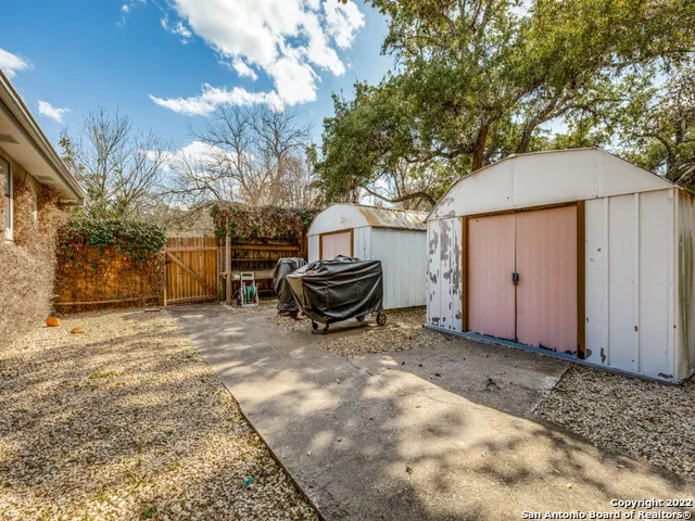 98 Longbow Rd Shavano Park, TX 78231