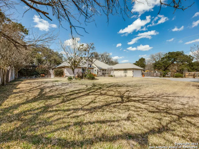 98 Longbow Rd Shavano Park, TX 78231