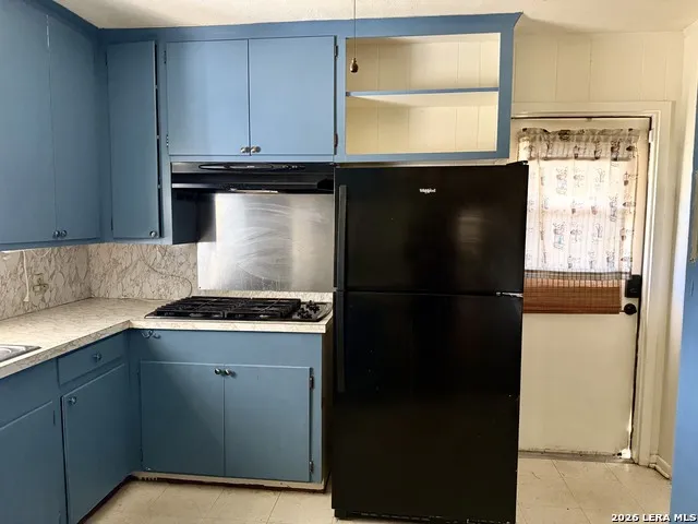900 E Huntington Beeville, TX 78102