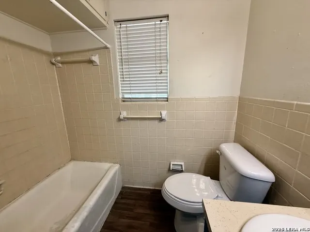 900 E Huntington Beeville, TX 78102