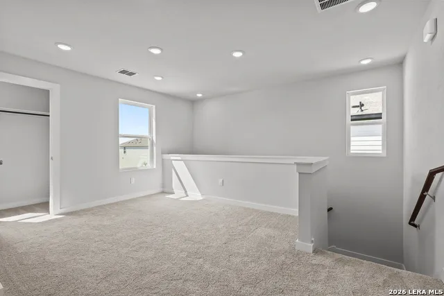 5515 Franklin Hills Von Ormy, TX 78073