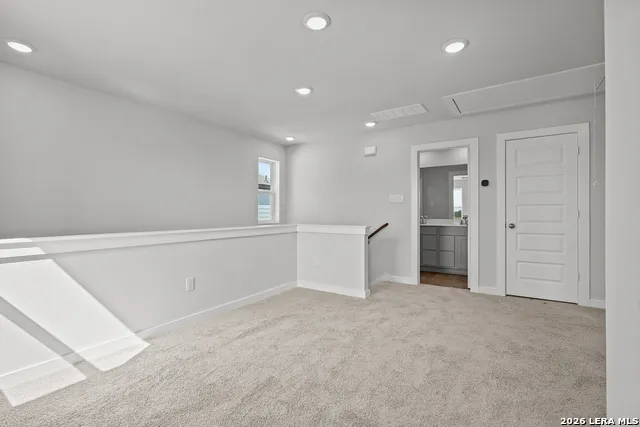 5515 Franklin Hills Von Ormy, TX 78073
