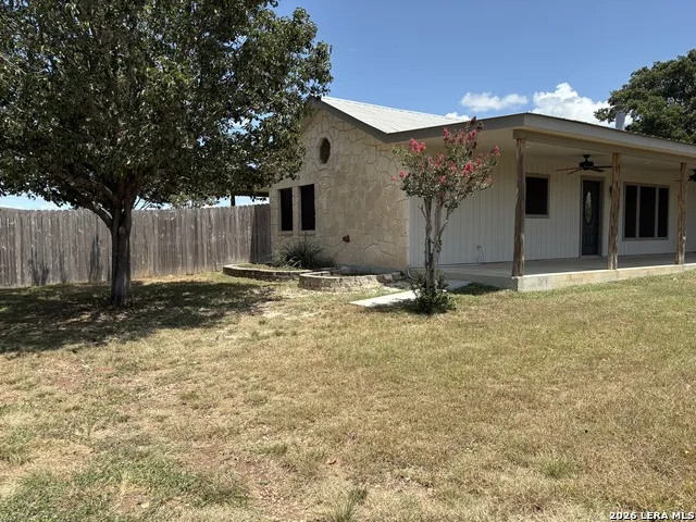472 Valley View Trail Medina, TX 78055