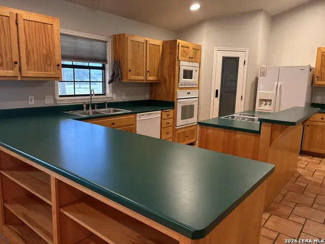 472 Valley View Trail Medina, TX 78055
