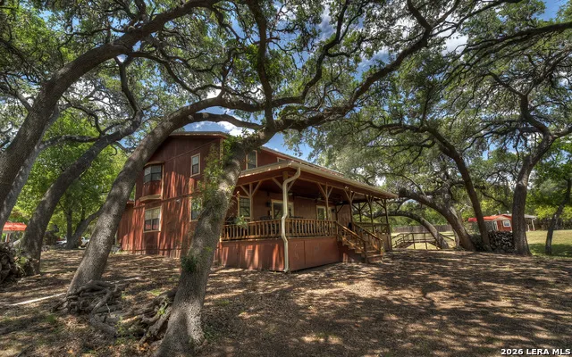 114 Trickling Creek Rd Leakey, TX 78873