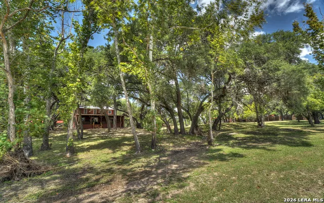 114 Trickling Creek Rd Leakey, TX 78873