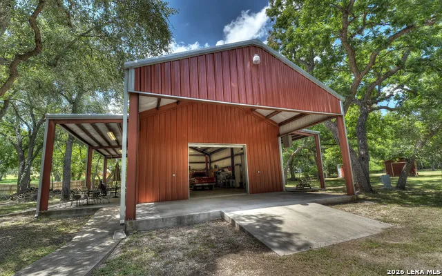 114 Trickling Creek Rd Leakey, TX 78873