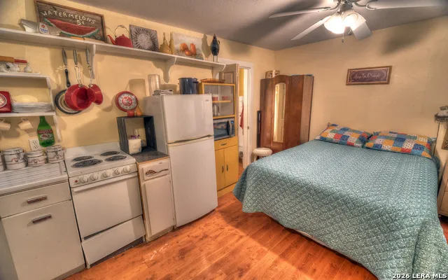 114 Trickling Creek Rd Leakey, TX 78873