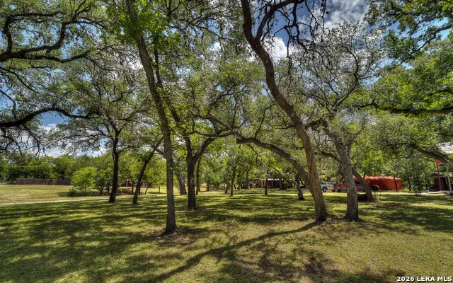114 Trickling Creek Rd Leakey, TX 78873