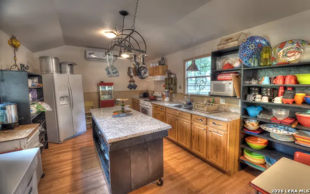 114 Trickling Creek Rd Leakey, TX 78873