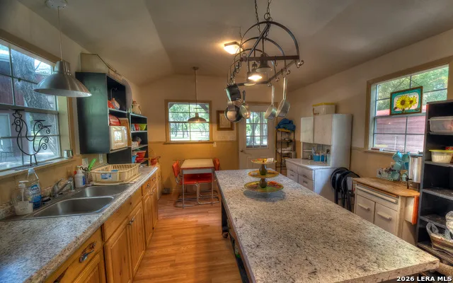 114 Trickling Creek Rd Leakey, TX 78873