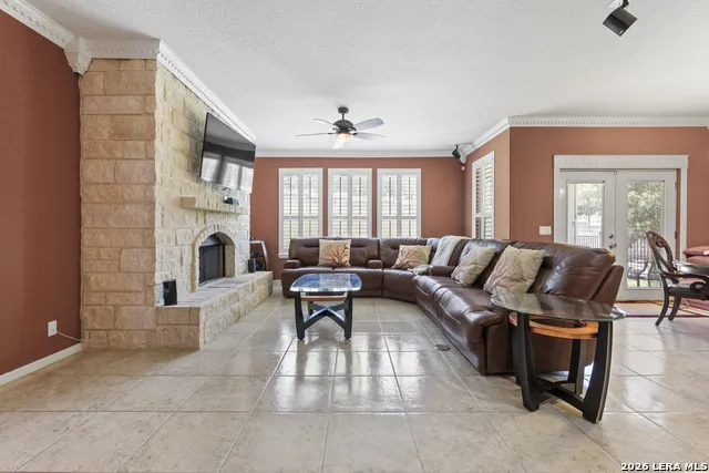 4239 Warm Winds San Antonio, TX 78253