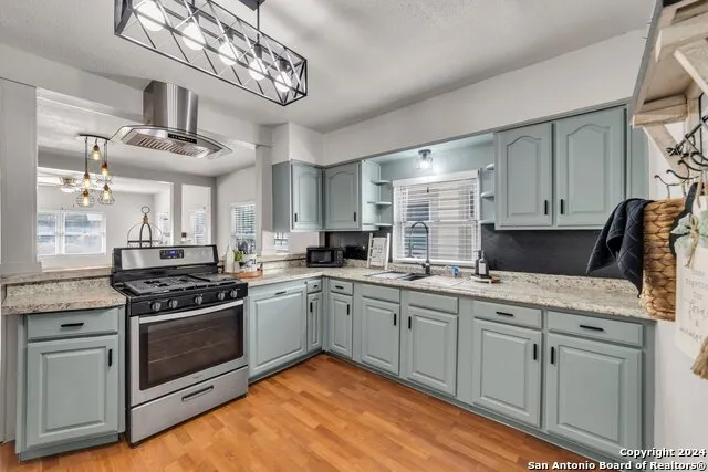 627 Cottonwood San Antonio, TX 78225