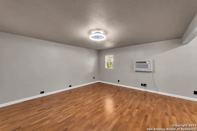 627 Cottonwood San Antonio, TX 78225