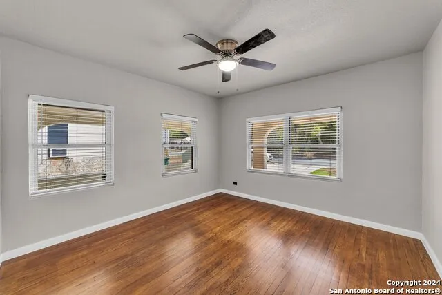 627 Cottonwood San Antonio, TX 78225