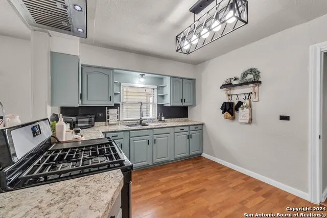 627 Cottonwood San Antonio, TX 78225