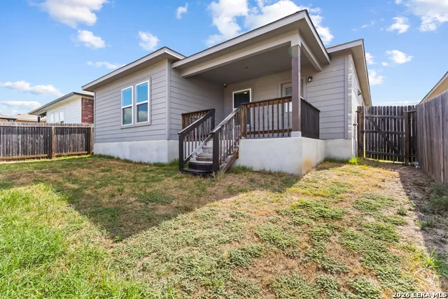 4703 Belgravia Park Converse, TX 78109