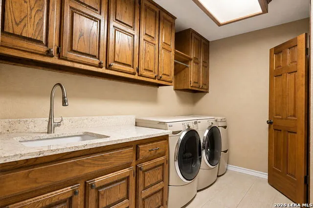 100 Elizabeth Ann Ct. Castle Hills, TX 78213