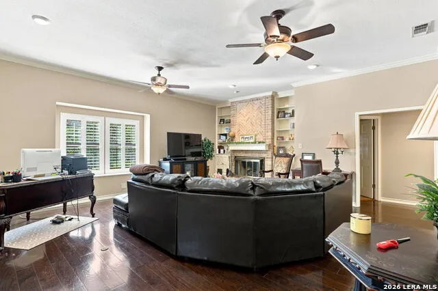100 Elizabeth Ann Ct. Castle Hills, TX 78213