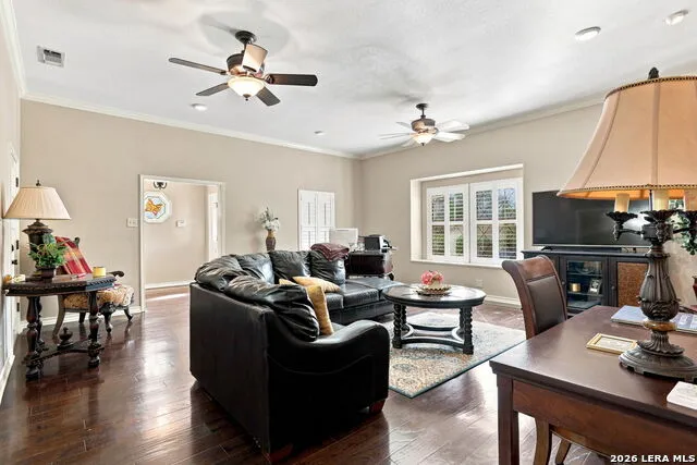 100 Elizabeth Ann Ct. Castle Hills, TX 78213