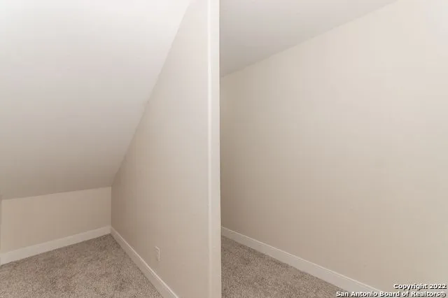 677 CIRCLEVIEW DR Canyon Lake, TX 78133