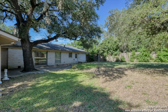 1115 HALTOWN DR San Antonio, TX 78213