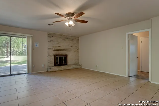 1115 HALTOWN DR San Antonio, TX 78213