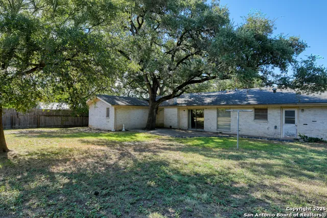 1115 HALTOWN DR San Antonio, TX 78213