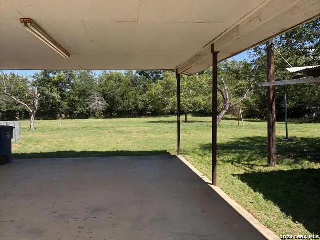 529 Avenue E Poteet, TX 78065