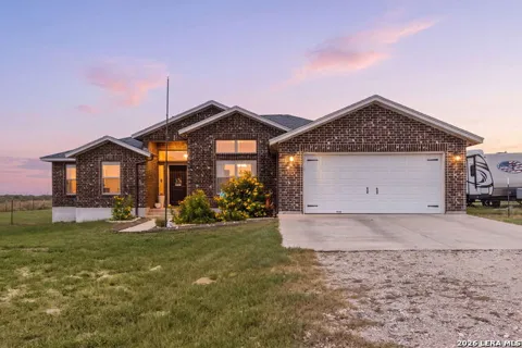 149 LAKEVIEW CIR