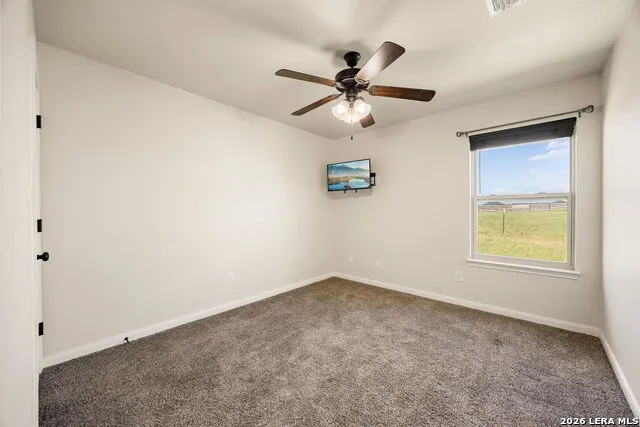 149 LAKEVIEW CIR La Vernia, TX 78121