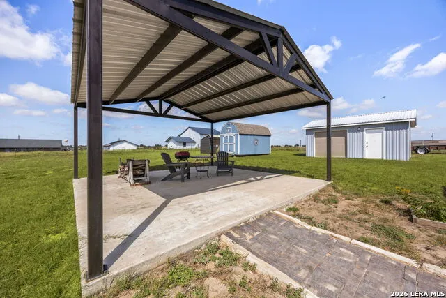 149 LAKEVIEW CIR La Vernia, TX 78121