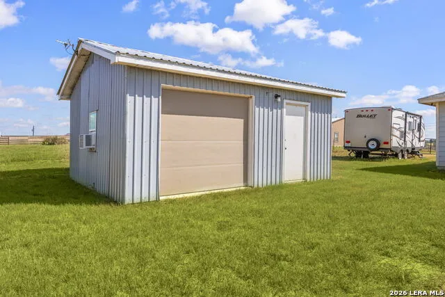 149 LAKEVIEW CIR La Vernia, TX 78121