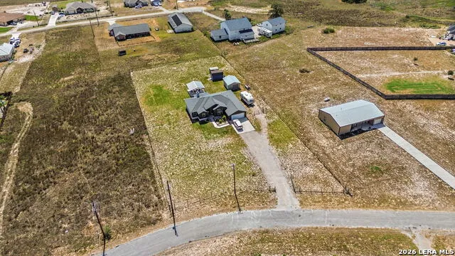 149 LAKEVIEW CIR La Vernia, TX 78121