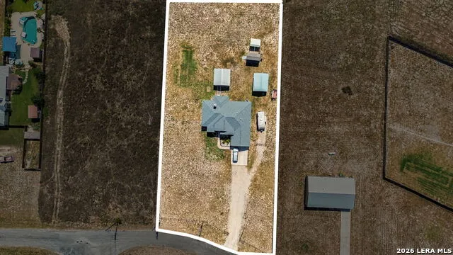 149 LAKEVIEW CIR La Vernia, TX 78121