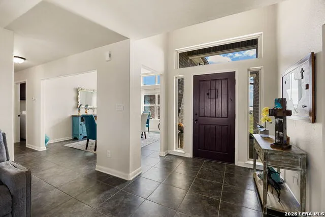 149 LAKEVIEW CIR La Vernia, TX 78121