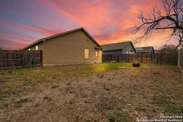 5738 Elm Valley San Antonio, TX 78242