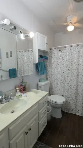 4029 County Road 117 Floresville, TX 78114