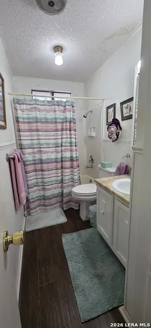 4029 County Road 117 Floresville, TX 78114