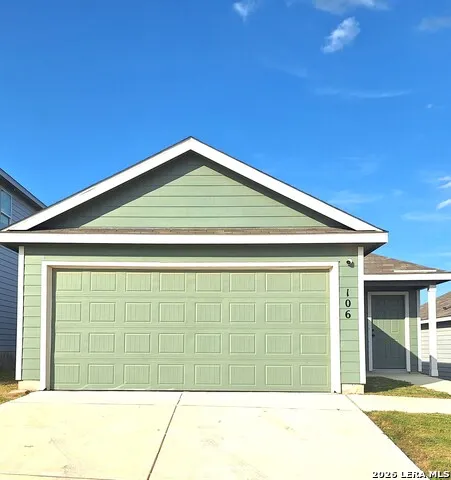 106 KAYDEN CT