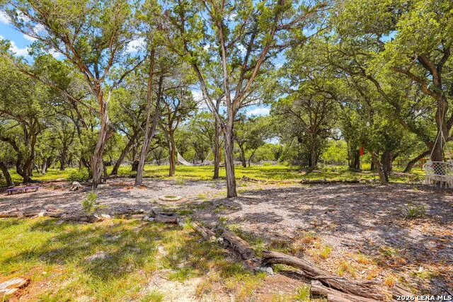 568 28th ST W Lakehills, TX 78063