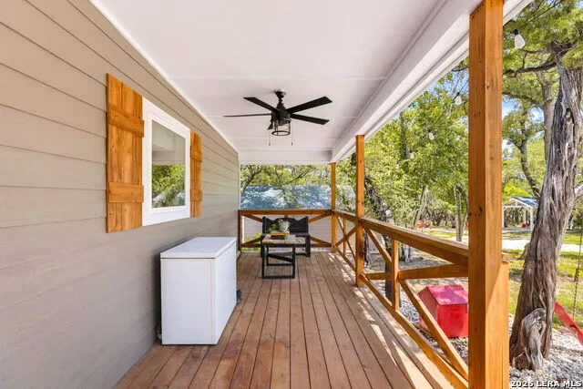 568 28th ST W Lakehills, TX 78063
