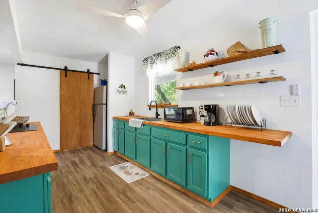 568 28th ST W Lakehills, TX 78063