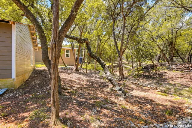 568 28th ST W Lakehills, TX 78063