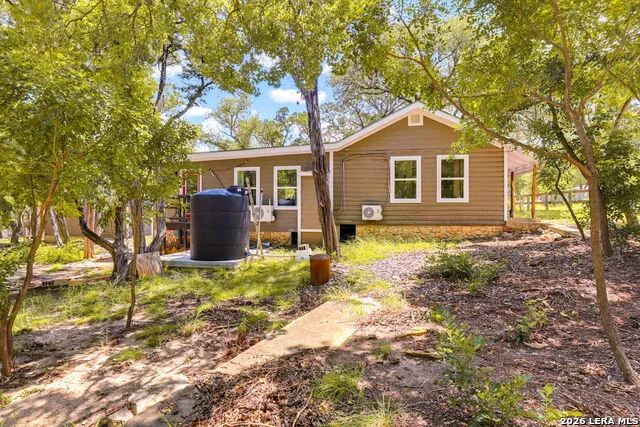 568 28th ST W Lakehills, TX 78063