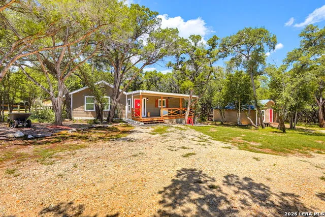568 28th ST W Lakehills, TX 78063