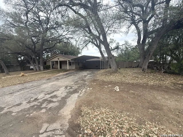 717 Lookout Canyon Lake, TX 78133