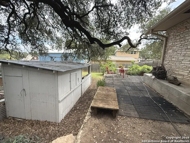 717 Lookout Canyon Lake, TX 78133