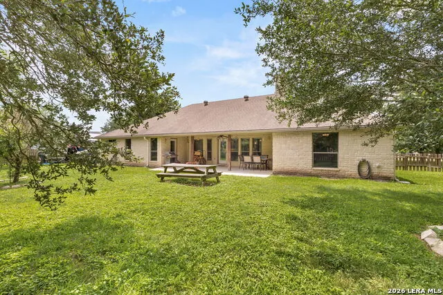 1353 HUNTERS CT Seguin, TX 78155